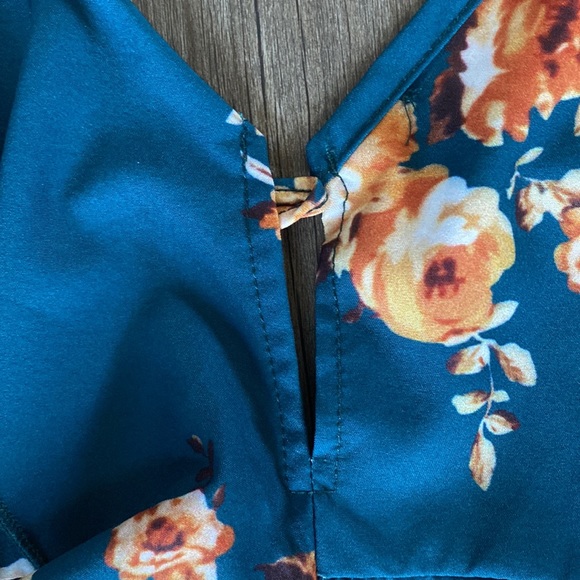 Flower Dress - size L & size M - Picture 14 of 14